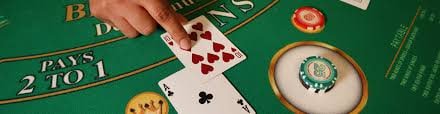 Pengalaman kasino langsung dengan dealer profesional secara live streaming